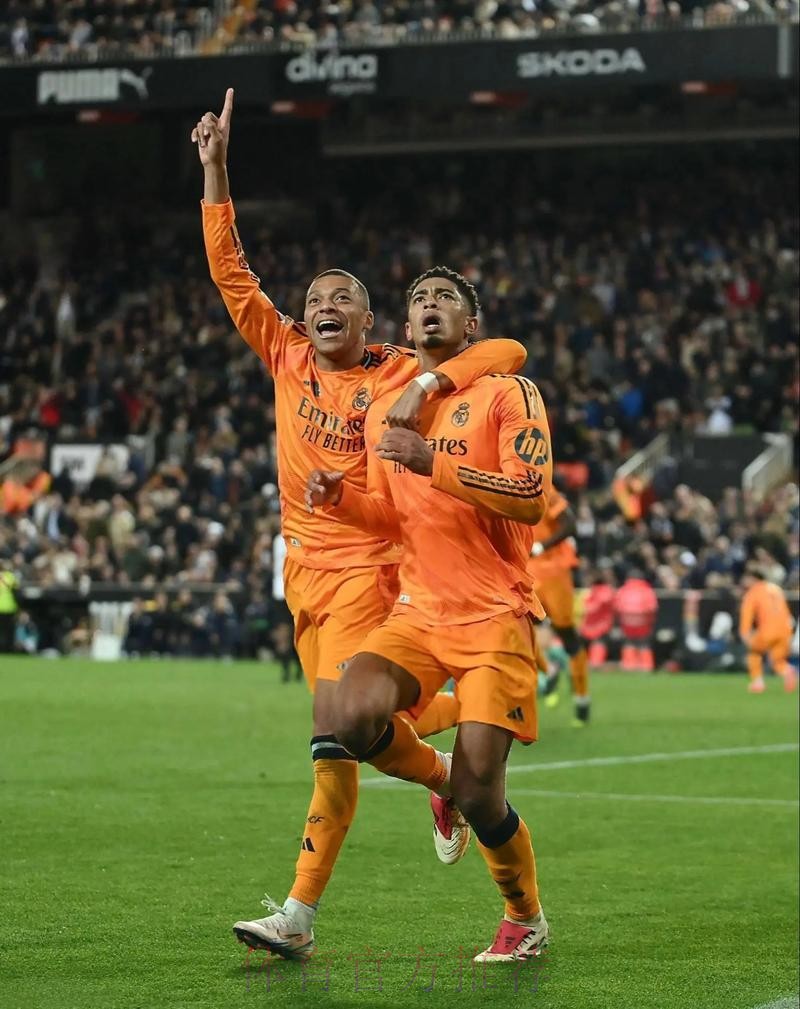 西媒:姆巴佩首训中和贝林厄姆相处了很长时间